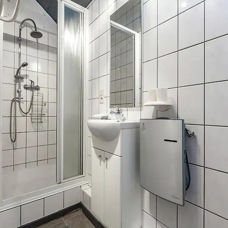 Vakantiehuis Charming Cottage In Stoumont With Colourful Garden, Cleaning Included *