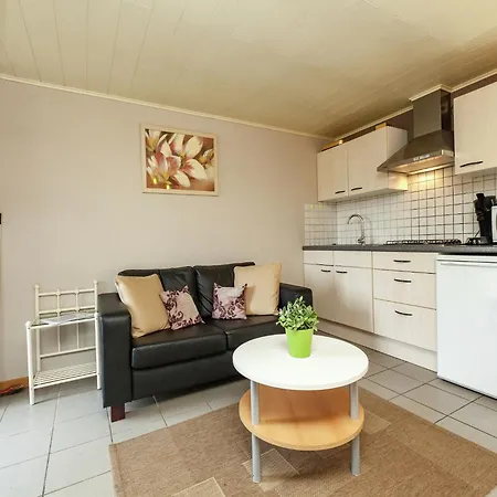 Vakantiehuis Charming Cottage In Stoumont With Colourful Garden, Cleaning Included *