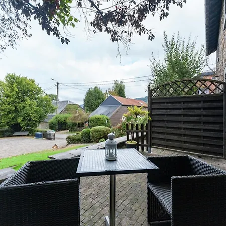 Charming Cottage In Stoumont With Colourful Garden, Cleaning Included Vakantiehuis Stoumont